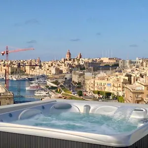 Penthouse Retreat Apartment Cospicua